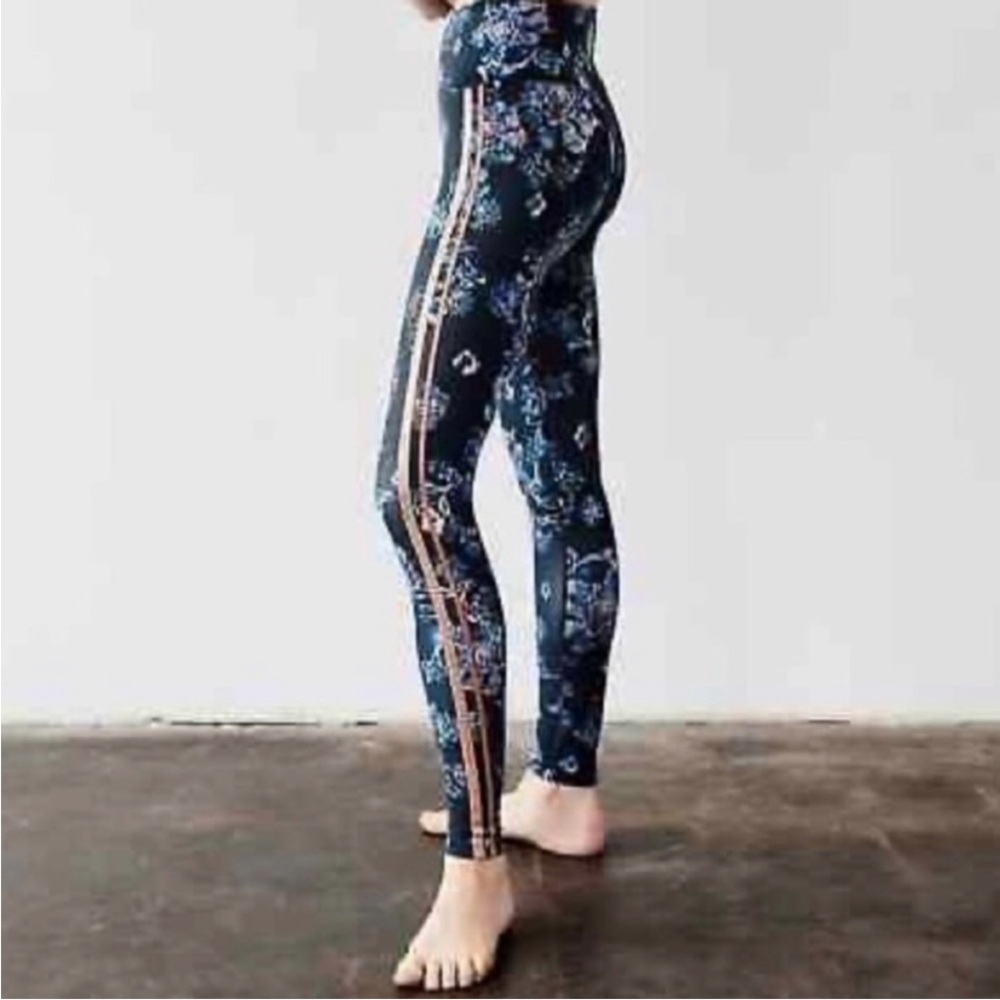 Free People FP Movement high rise floral racing stripe leggings S